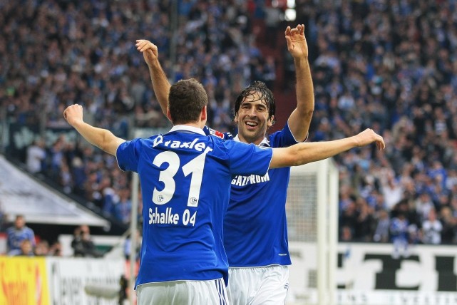 内线硬碰硬 内线硬碰硬