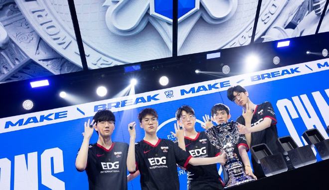 这位教练以 这位教练以